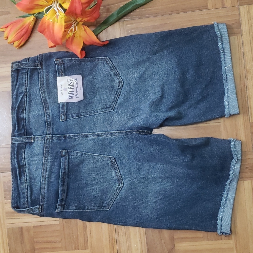 VANILLA STAR midrise button fly bermuda shorts